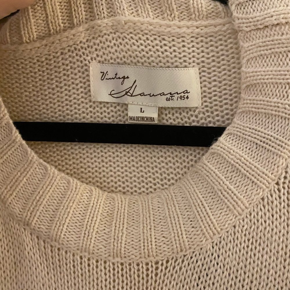 Scripted Sweater Size Large - image 4